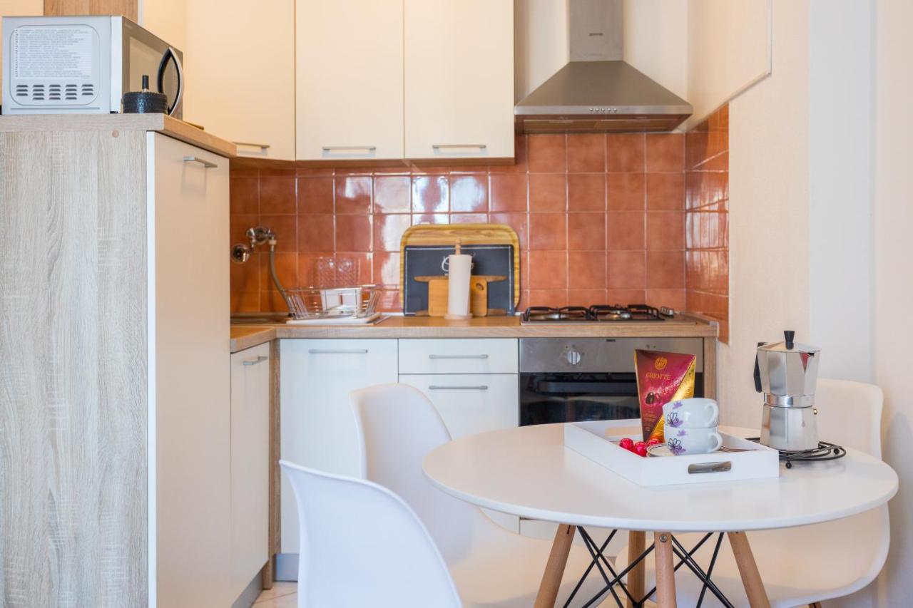 Sunny Apartment Ili Near Amfiteatar Pula Exterior foto
